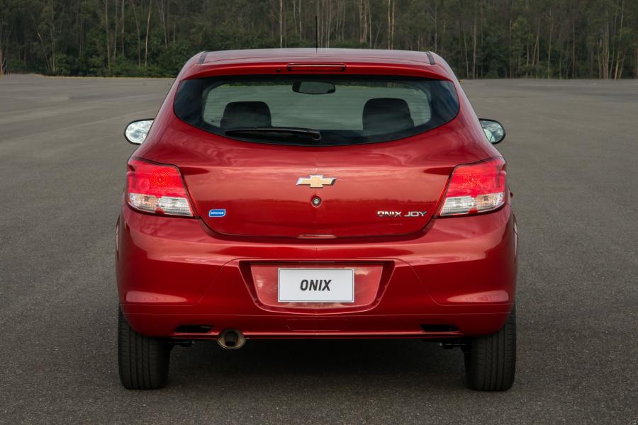  Chevrolet Onix Joy 2016 года  (фото 4 из 29)